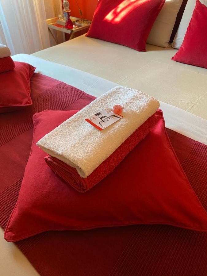 B&B Binot Карманьола Екстериор снимка