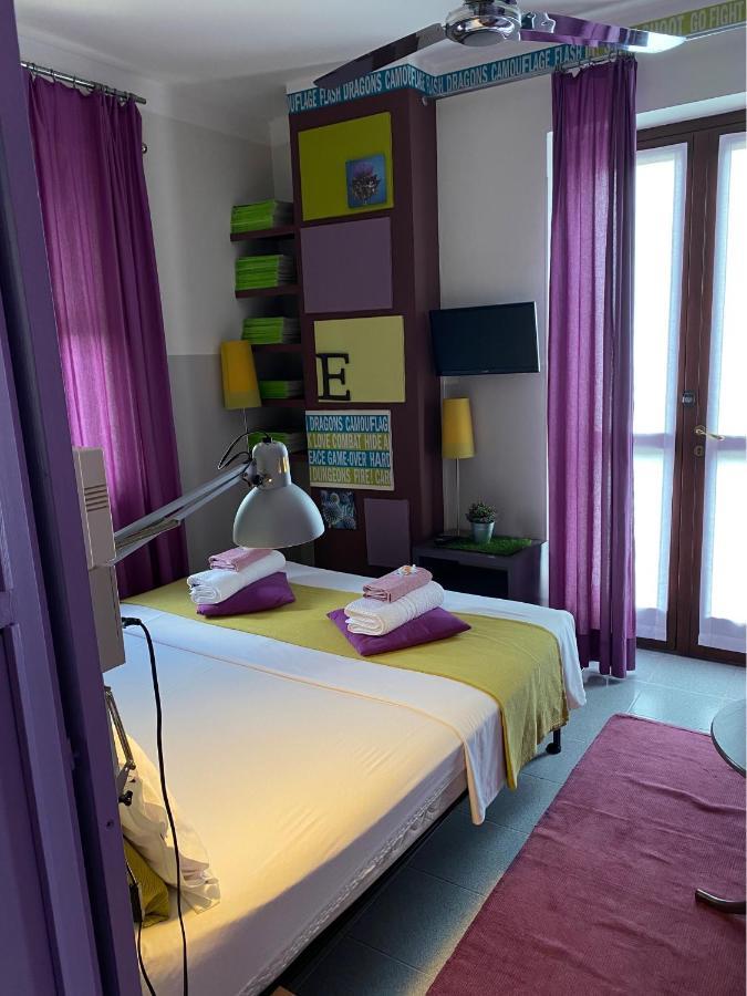 B&B Binot Карманьола Екстериор снимка