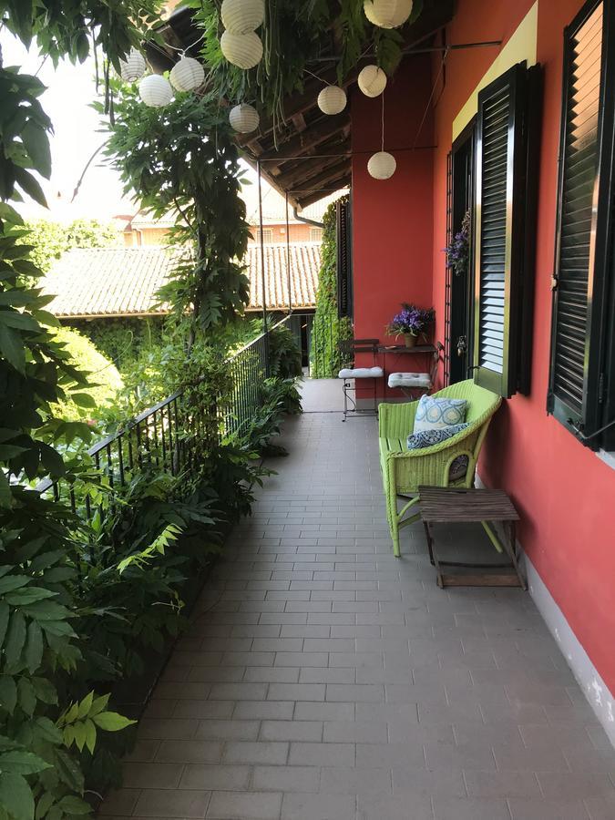 B&B Binot Карманьола Екстериор снимка